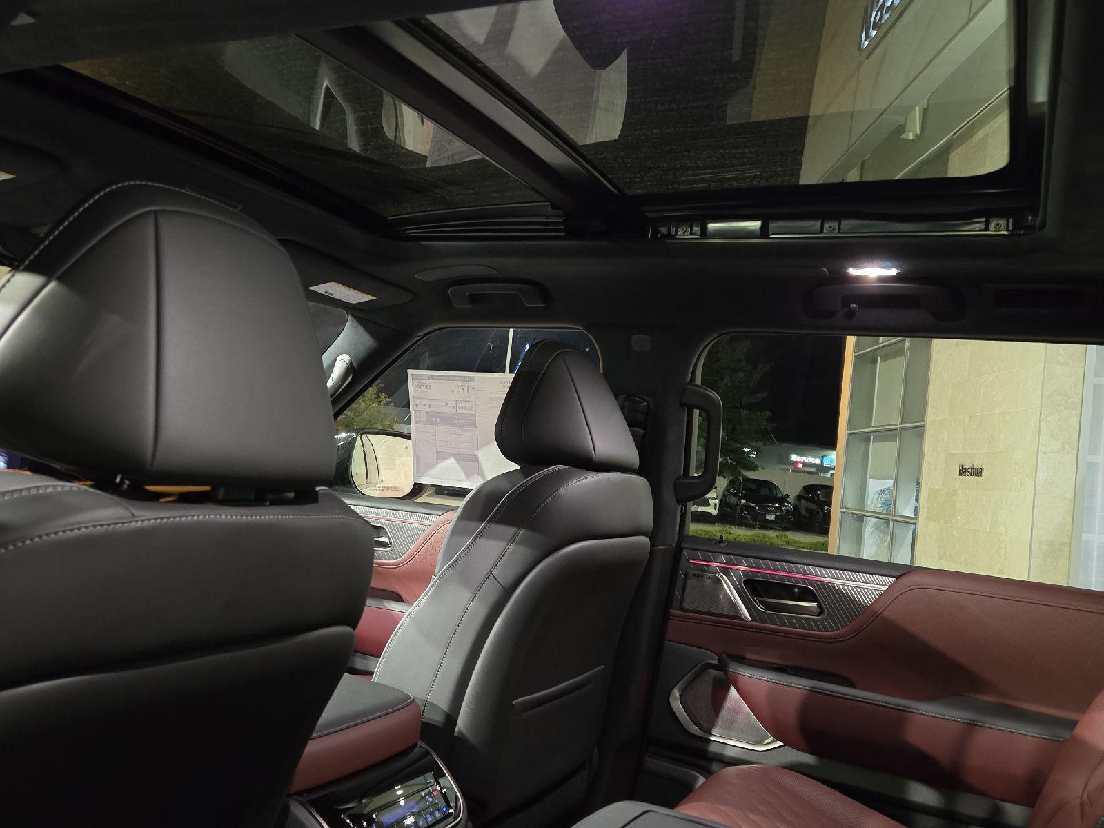 2026 Infiniti QX80 photo 11