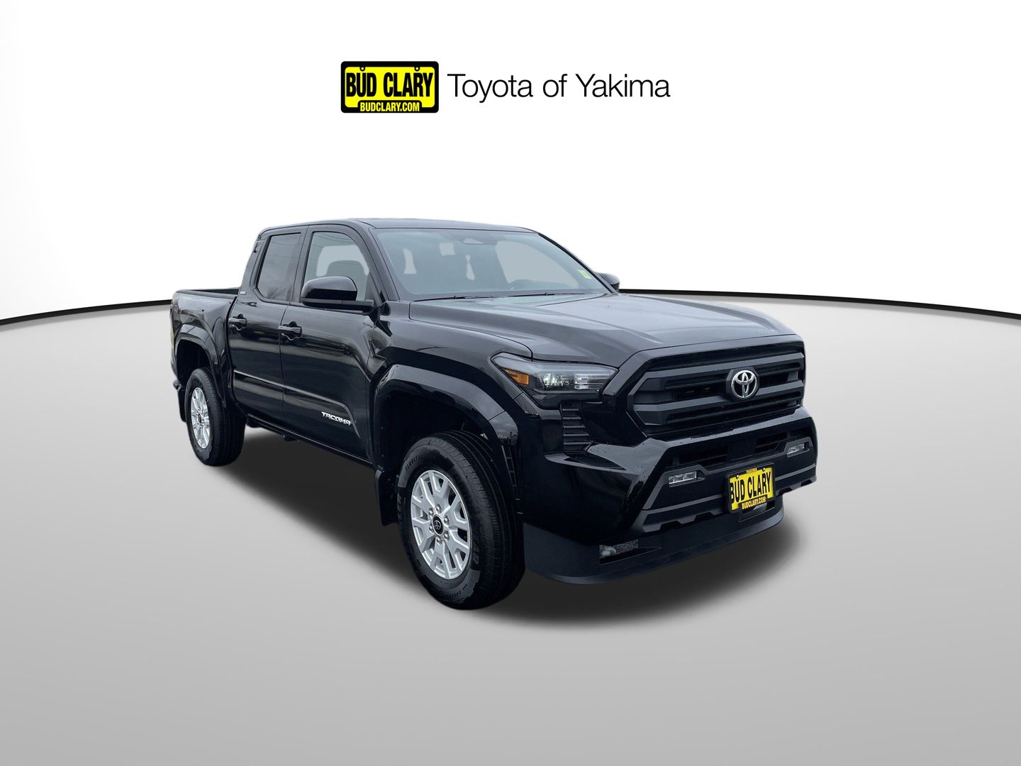 2025 Toyota Tacoma SR5's photo