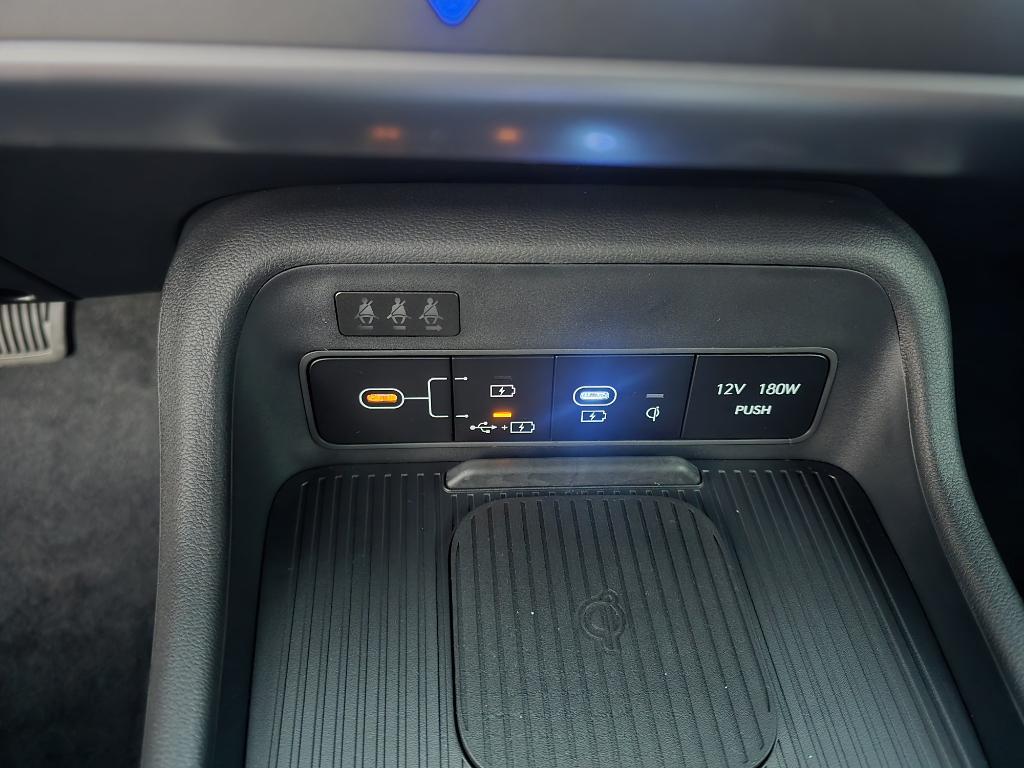 2026 Hyundai Kona SEL photo 18