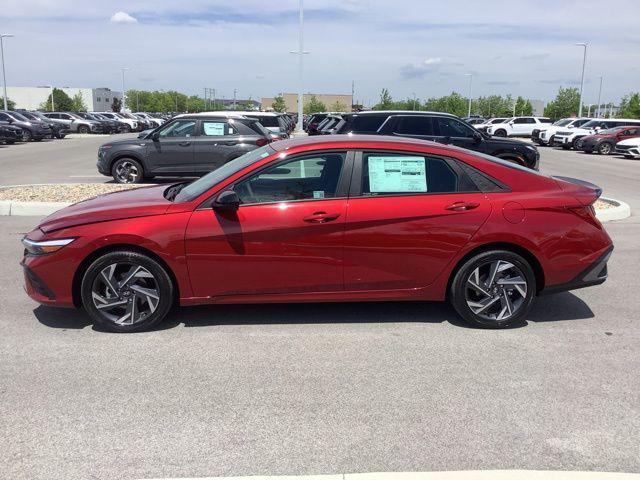 2025 Hyundai Elantra Blue's photo