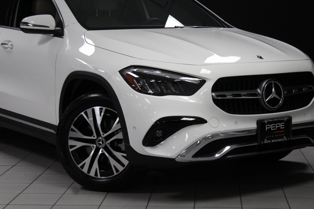 2025 Mercedes Benz GLA 250 4MATIC photo 2