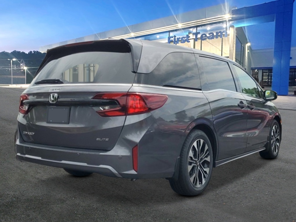 2026 Honda Odyssey Elite photo 3