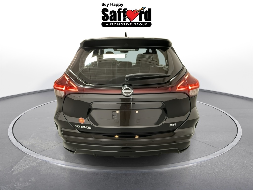 2024 Nissan Kicks SR photo 6