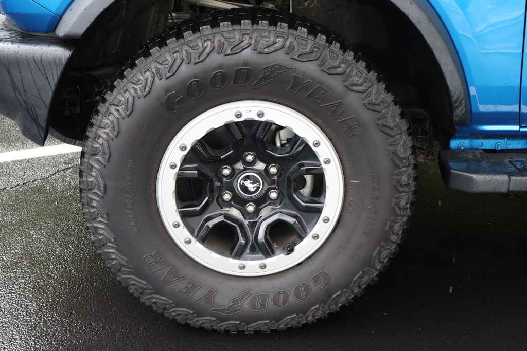 2023 Ford Bronco Outer Banks photo 11