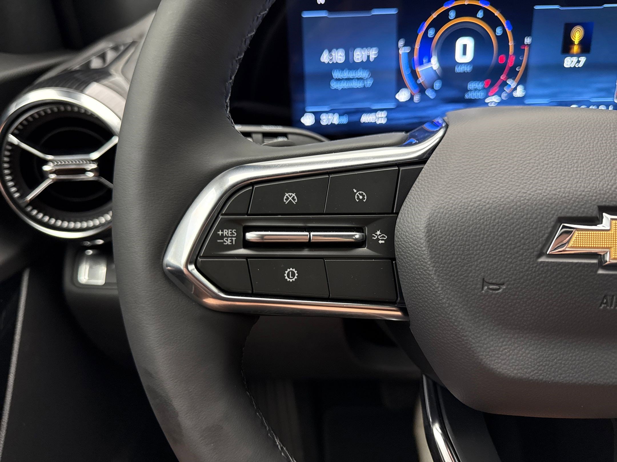 2026 Chevrolet Equinox LT photo 17