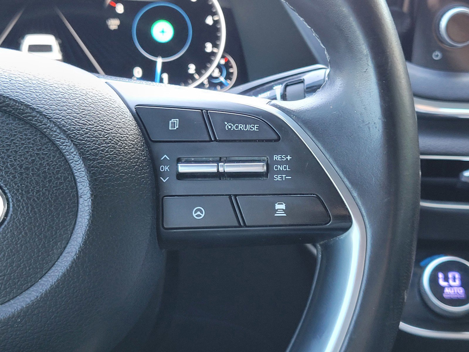 2020 Hyundai Sonata SEL photo 24