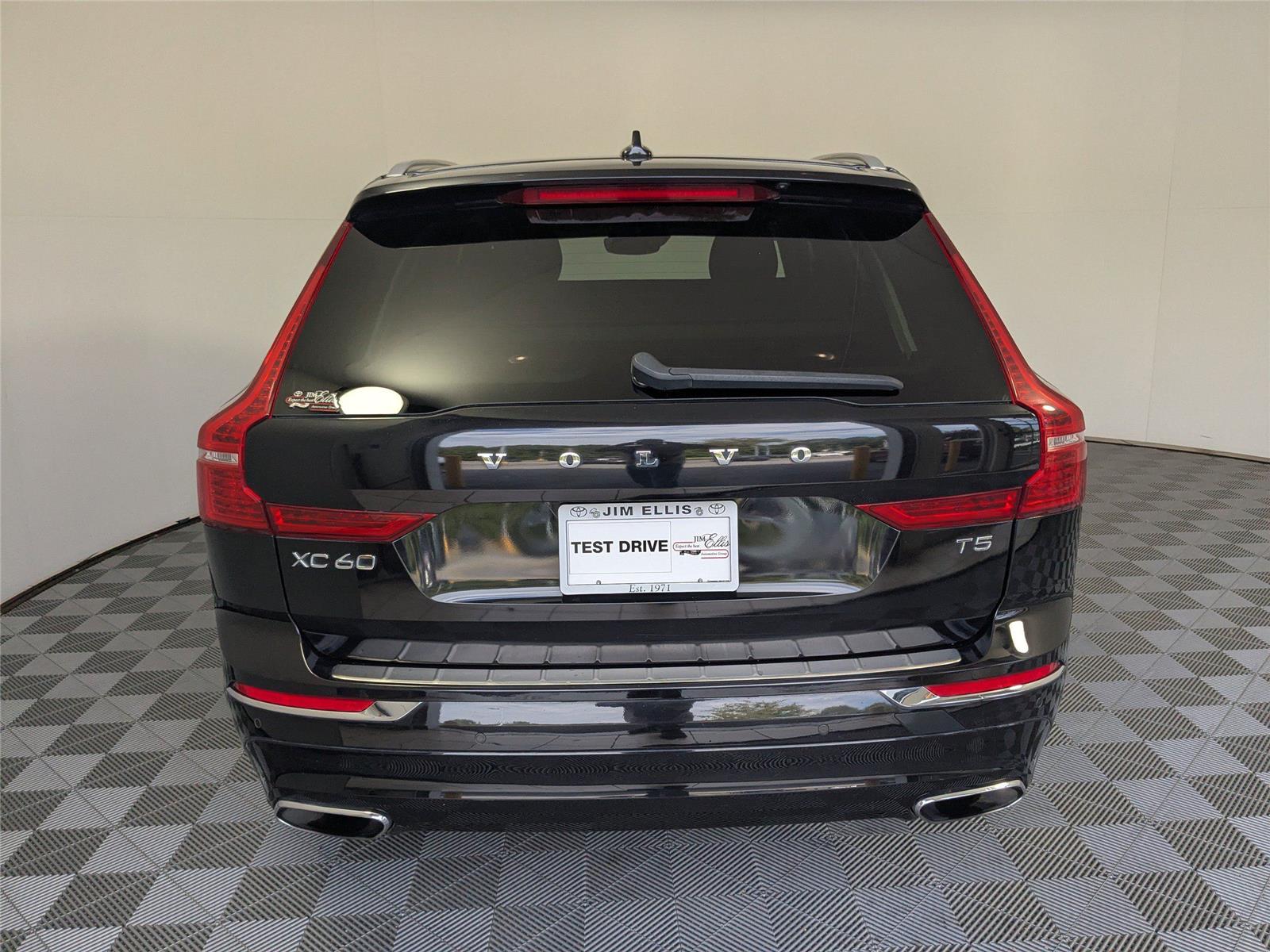 2021 Volvo XC60 Inscription photo 23
