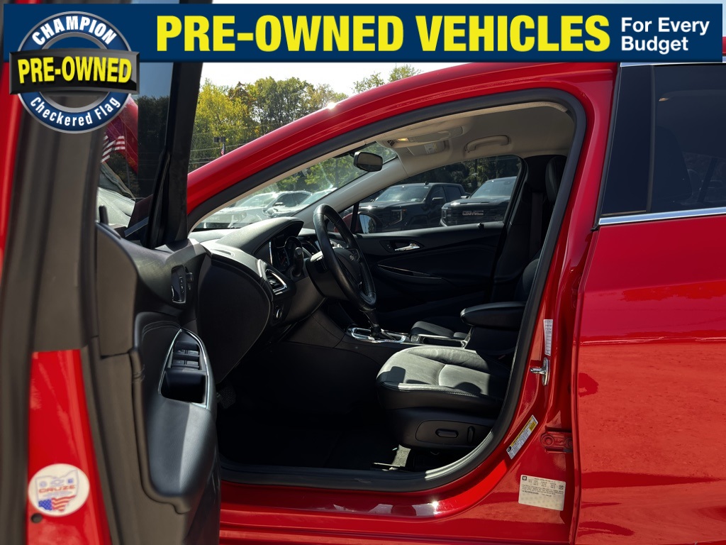 2016 Chevrolet Cruze Premier photo 12