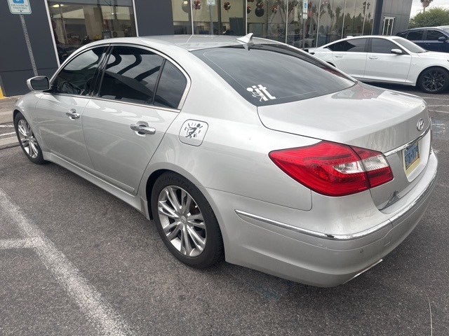 2012 Hyundai Genesis 3.8 photo 3