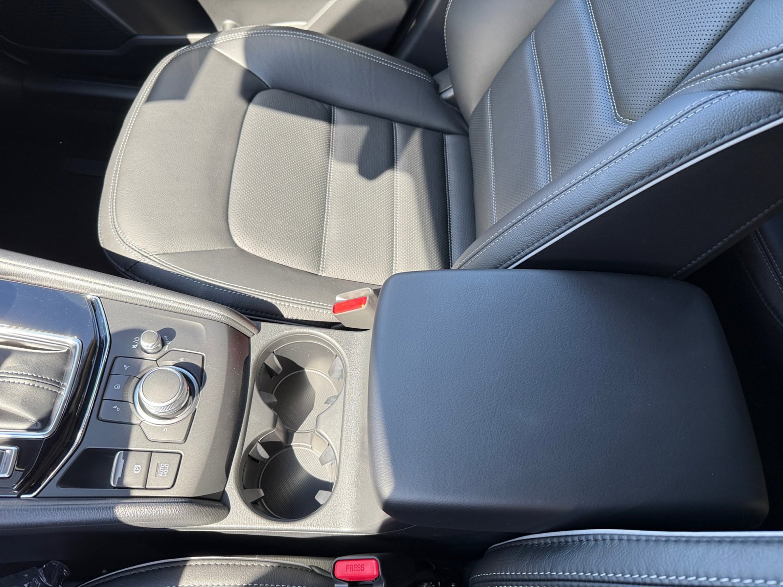 2025 Mazda CX-5 2.5 S Preferred photo 14