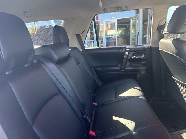 2018 Toyota 4Runner TRD Off-Road Premium photo 33