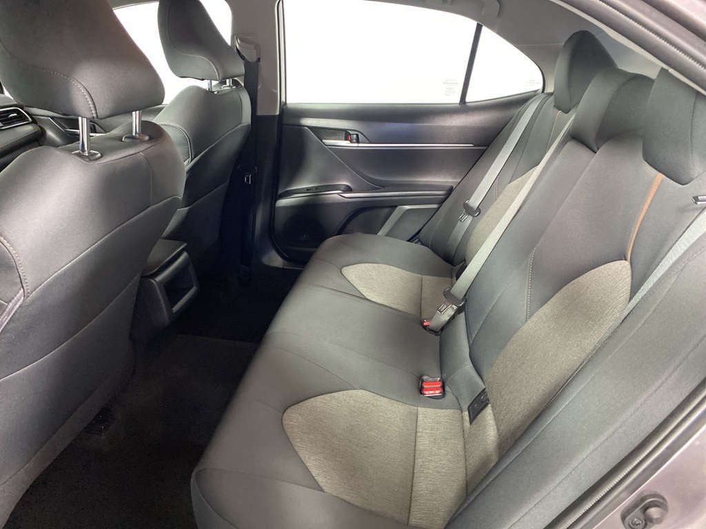 2020 Toyota Camry LE photo 29