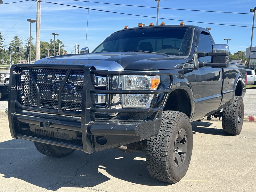 2013 Ford F-250 photo 2