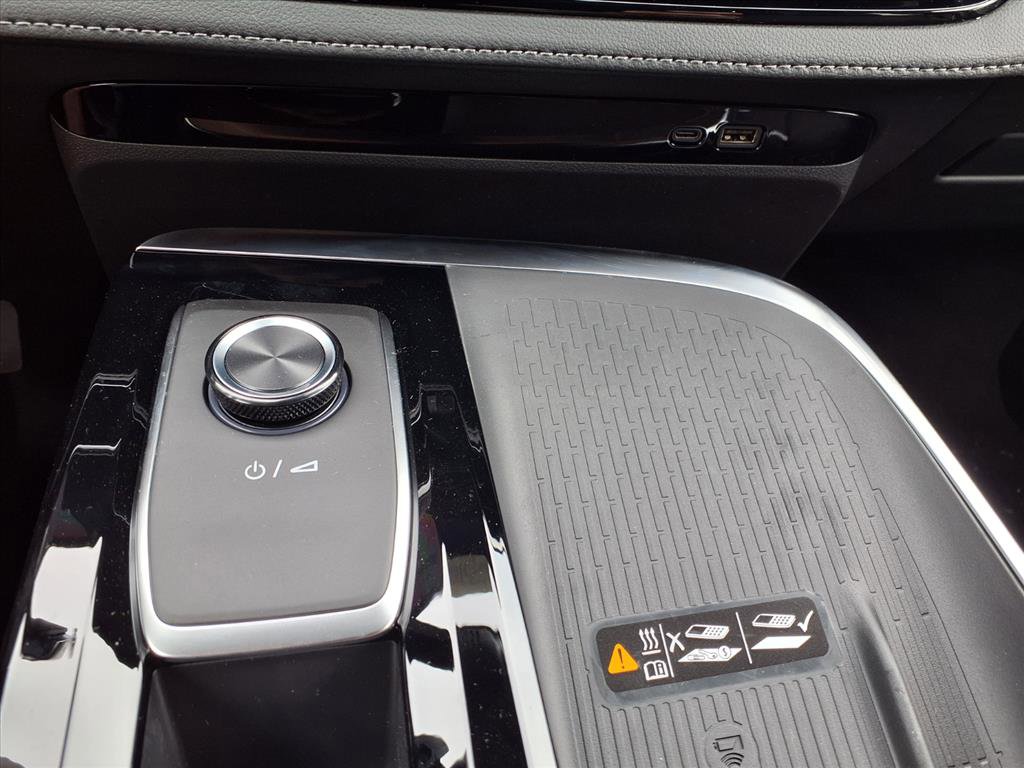 2026 Buick Enclave Sport Touring photo 4