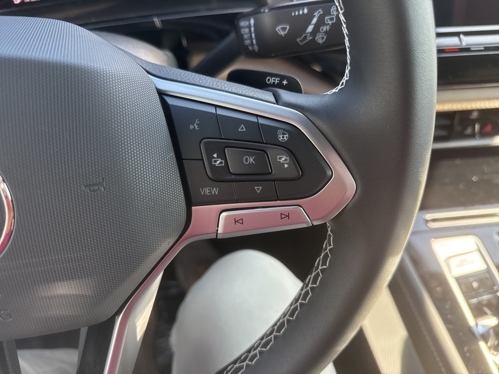 2026 Volkswagen Atlas Cross Sport SE Technology photo 16