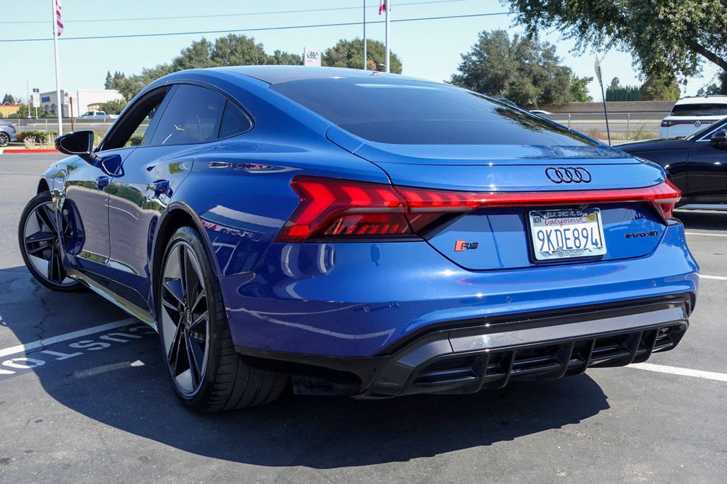 2023 Audi RS e-tron GT Base photo 8