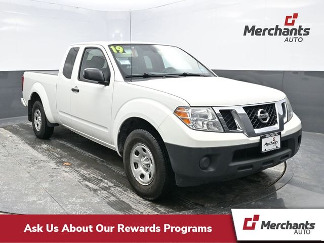 2019 Nissan Frontier S's photo