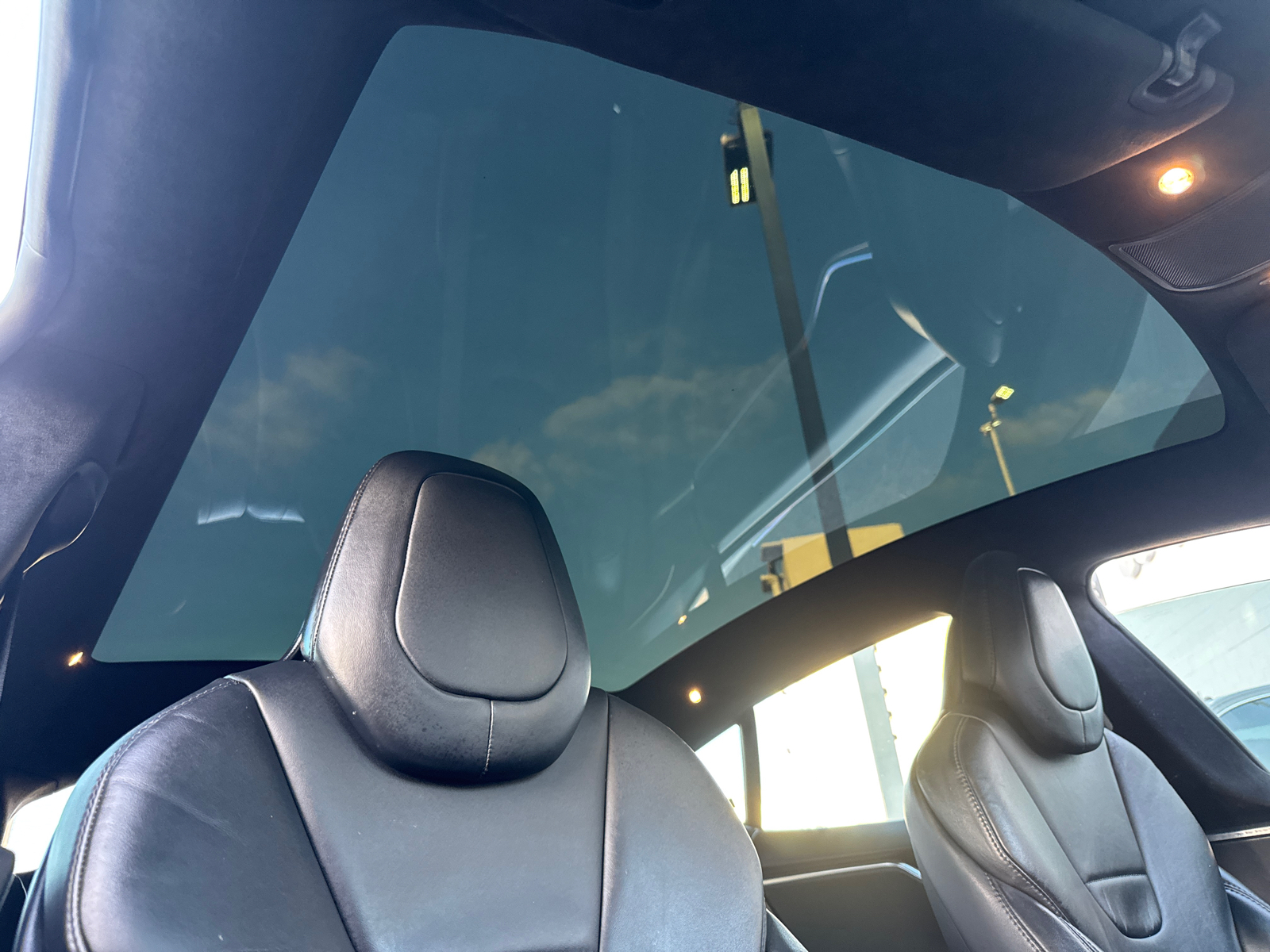 2017 Tesla Model S 75D AWD photo 2