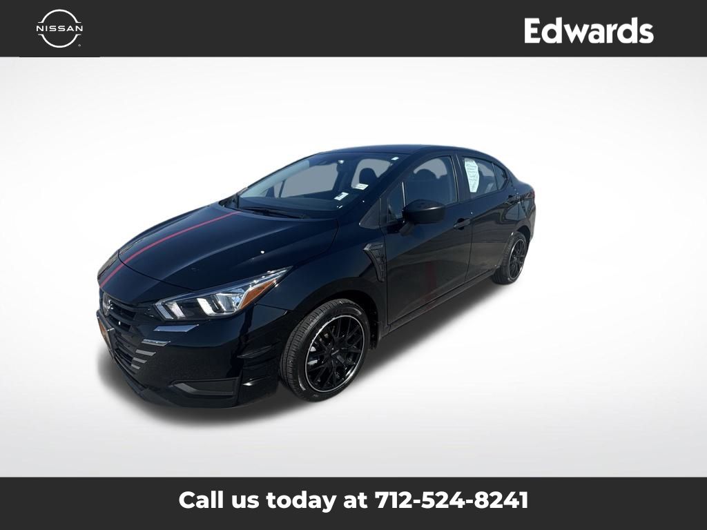 2024 Nissan Versa 1.6 S photo 3