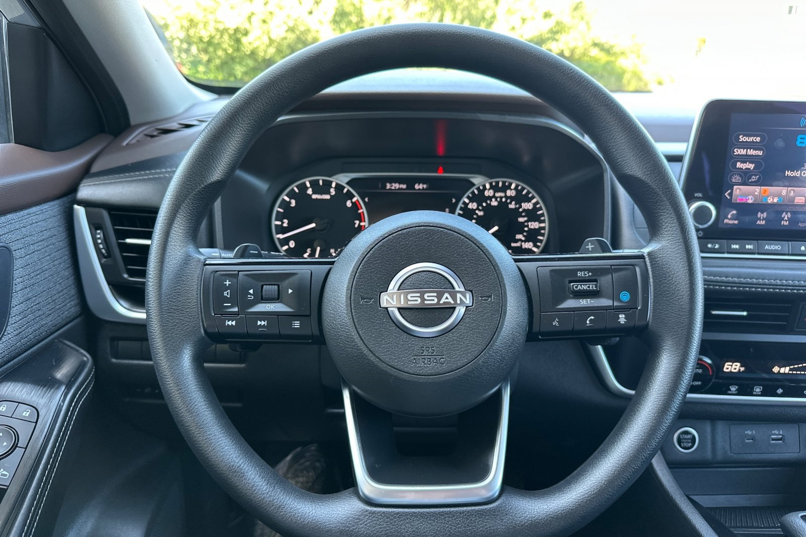 2023 Nissan Rogue SV photo 17