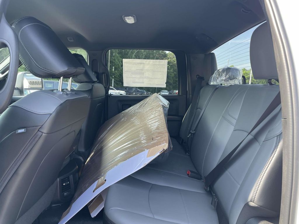2025 Ram 2500 Tradesman photo 18