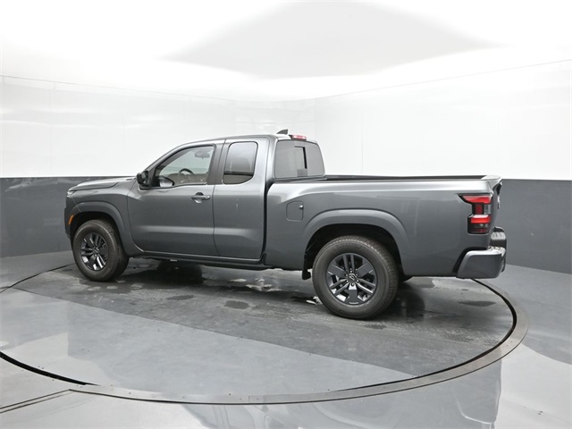 2025 Nissan Frontier SV photo 5