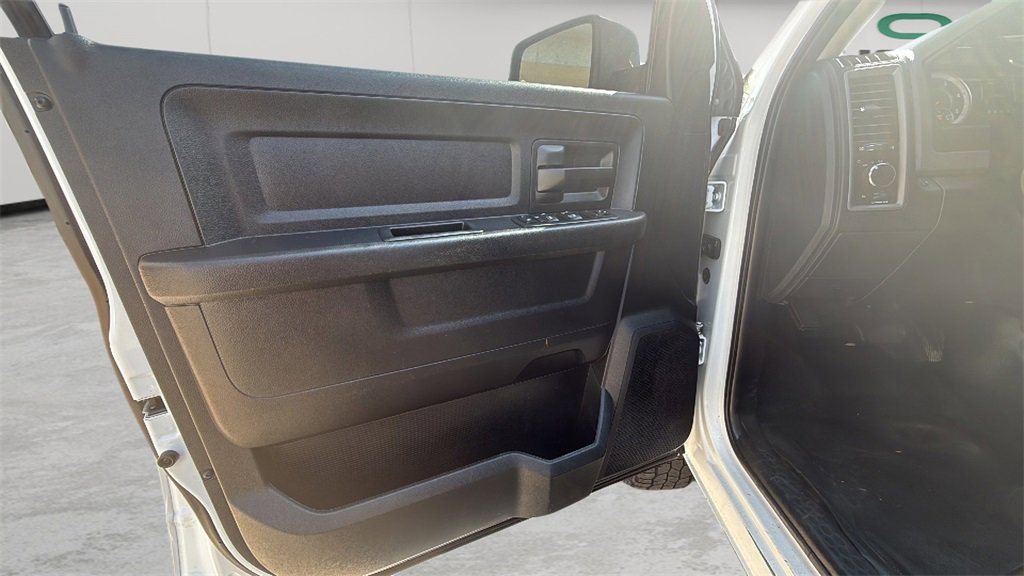 2017 Ram 2500 Tradesman photo 43