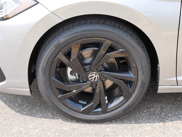 2025 Volkswagen Jetta 1.5T SE photo 4