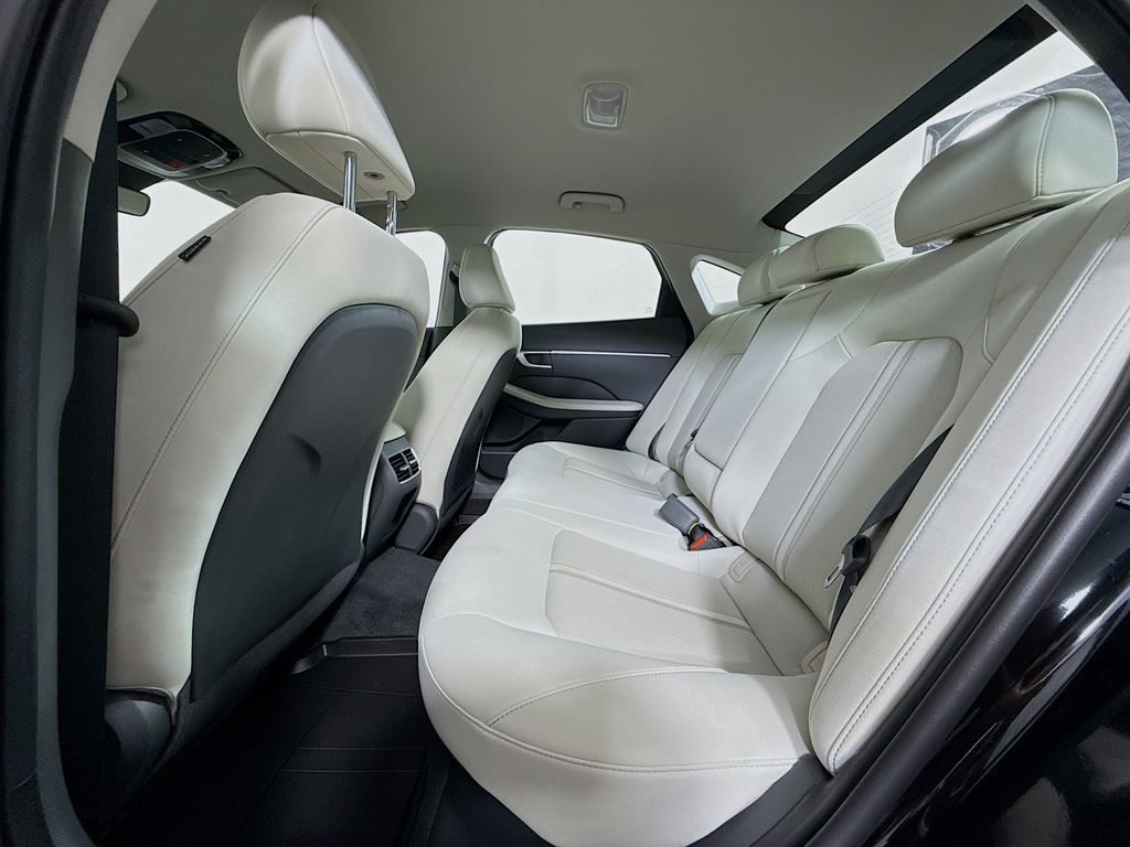 2025 Hyundai Sonata Hybrid SEL photo 22