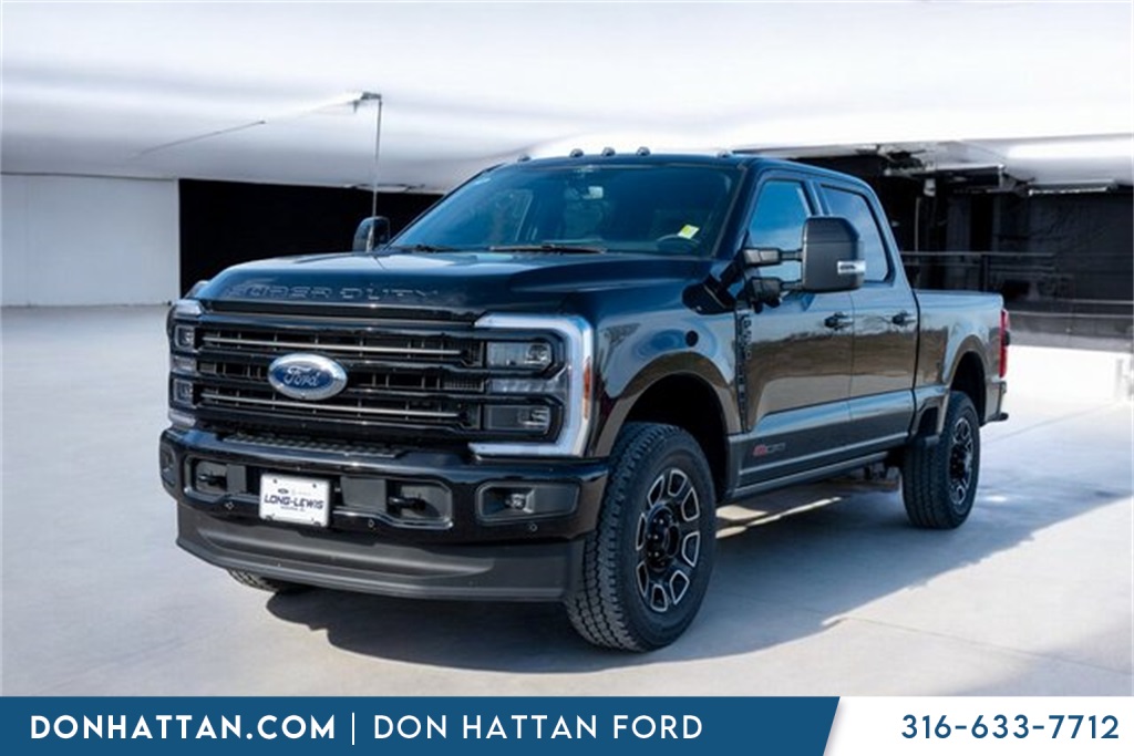 2026 Ford F-250 Super Duty Platinum's photo