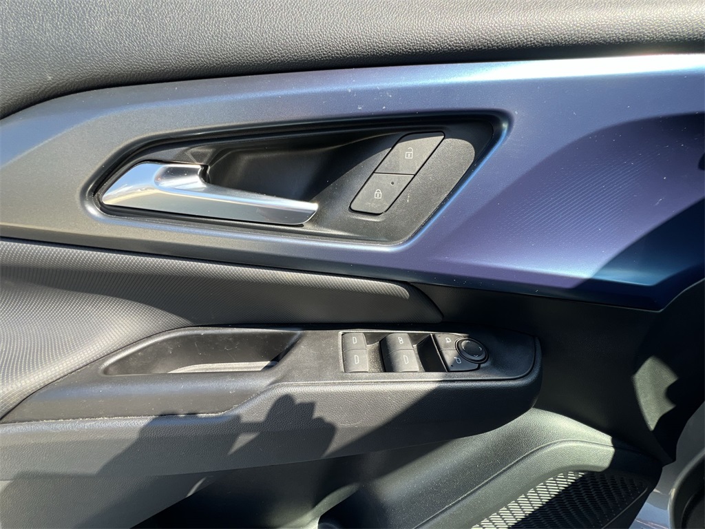2024 Chevrolet Equinox EV 1LT photo 30