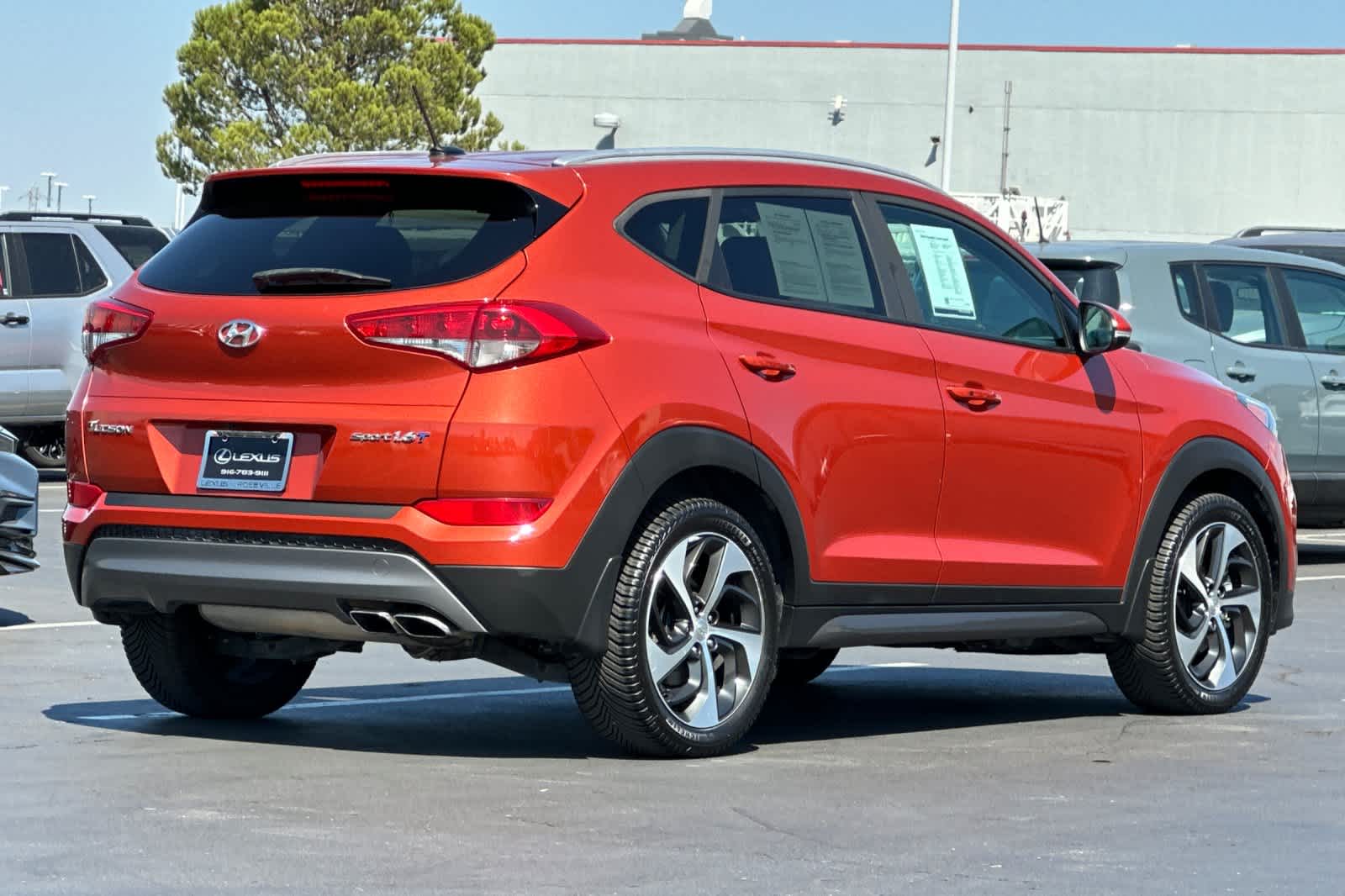 2016 Hyundai Tucson Sport photo 2
