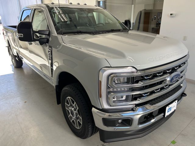 2026 Ford F-250 Super Duty Lariat's photo