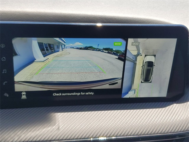 2025 Nissan Kicks SR photo 6