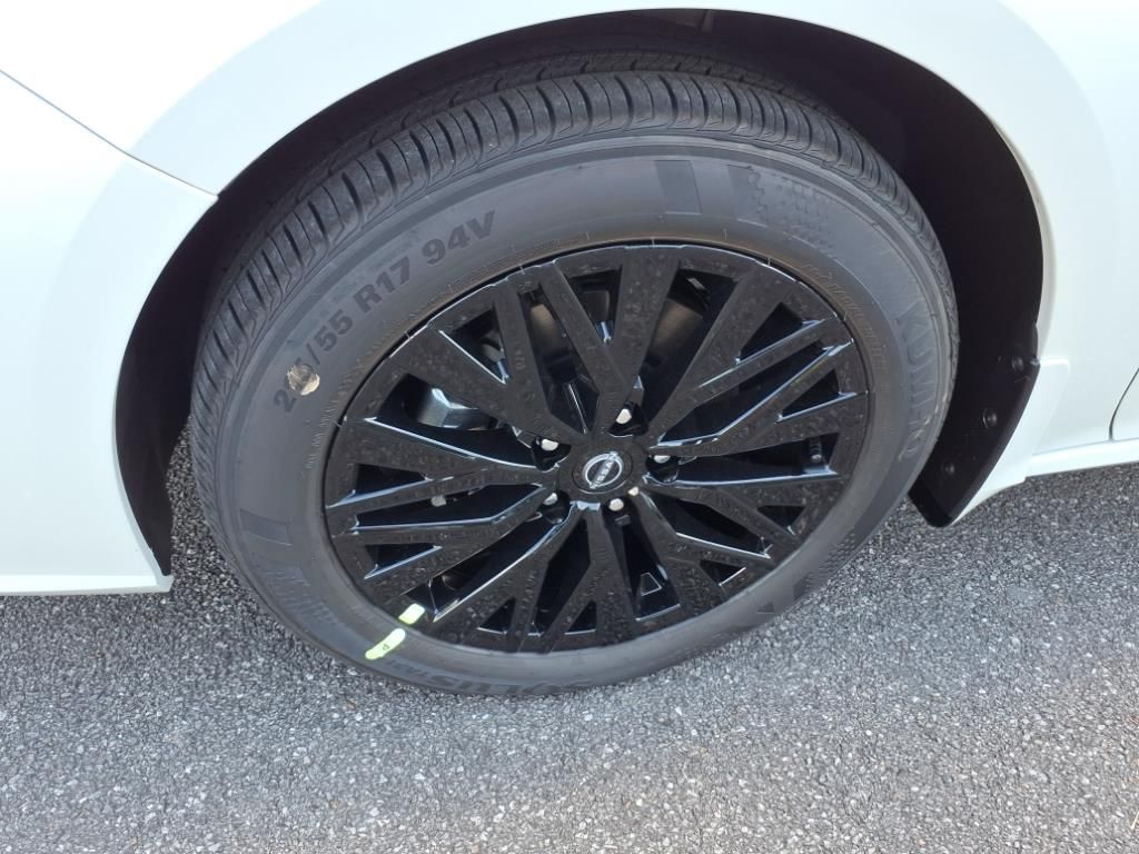 2025 Nissan Altima SV Special Edition photo 9