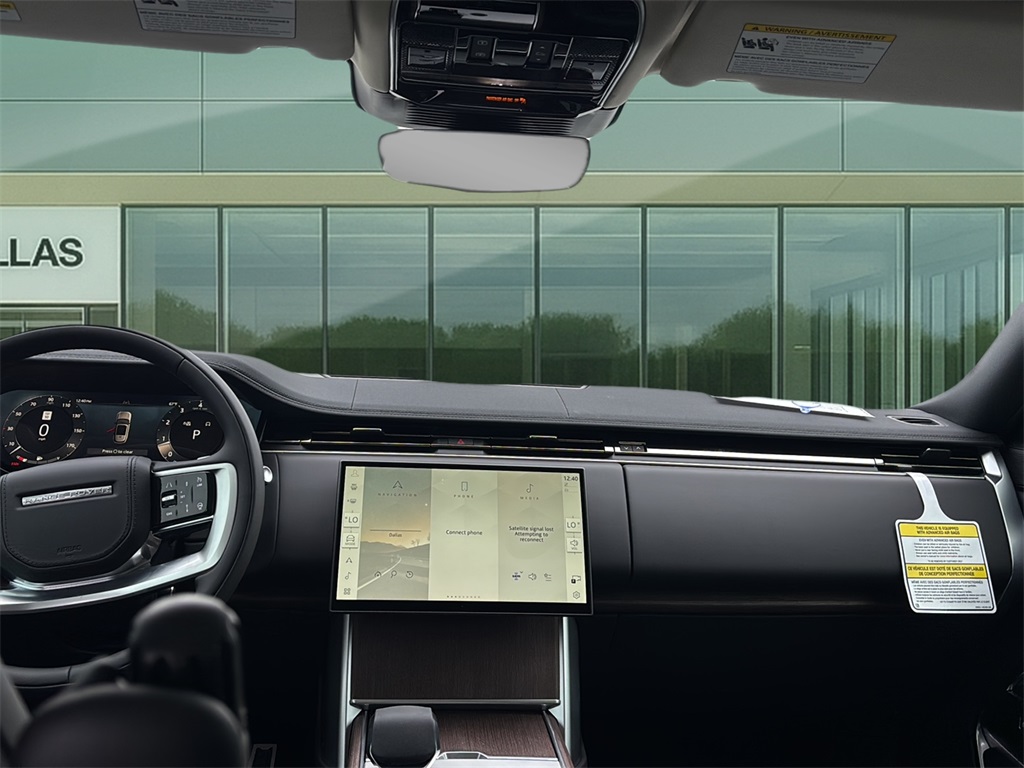 2025 Land Rover Range Rover SE photo 16