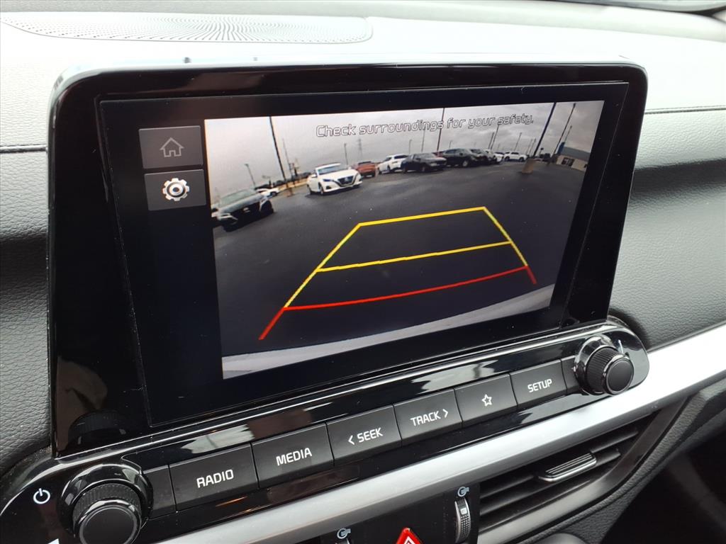 2024 Kia Forte LXS photo 4