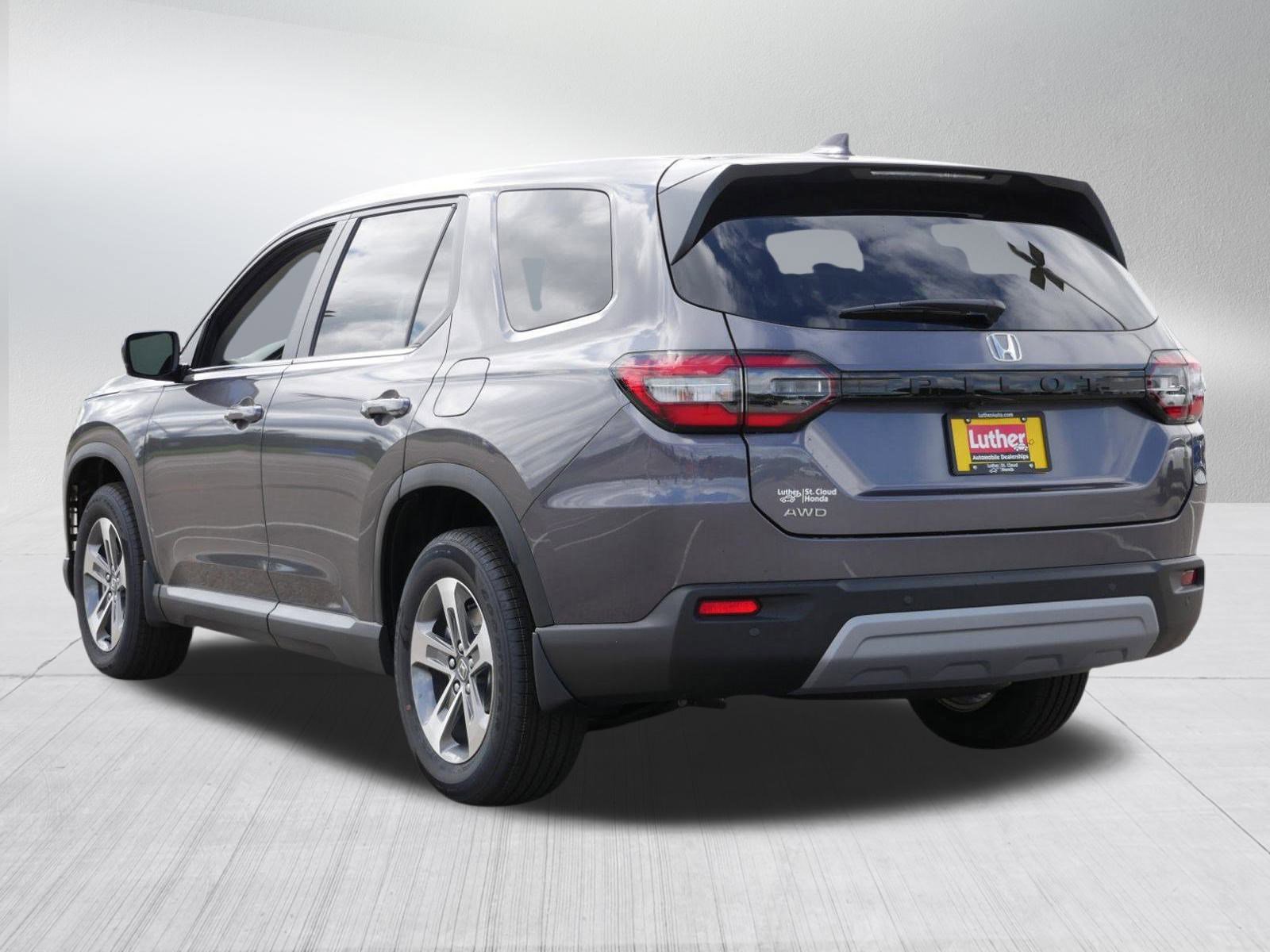 2025 Honda Pilot EX-L photo 2