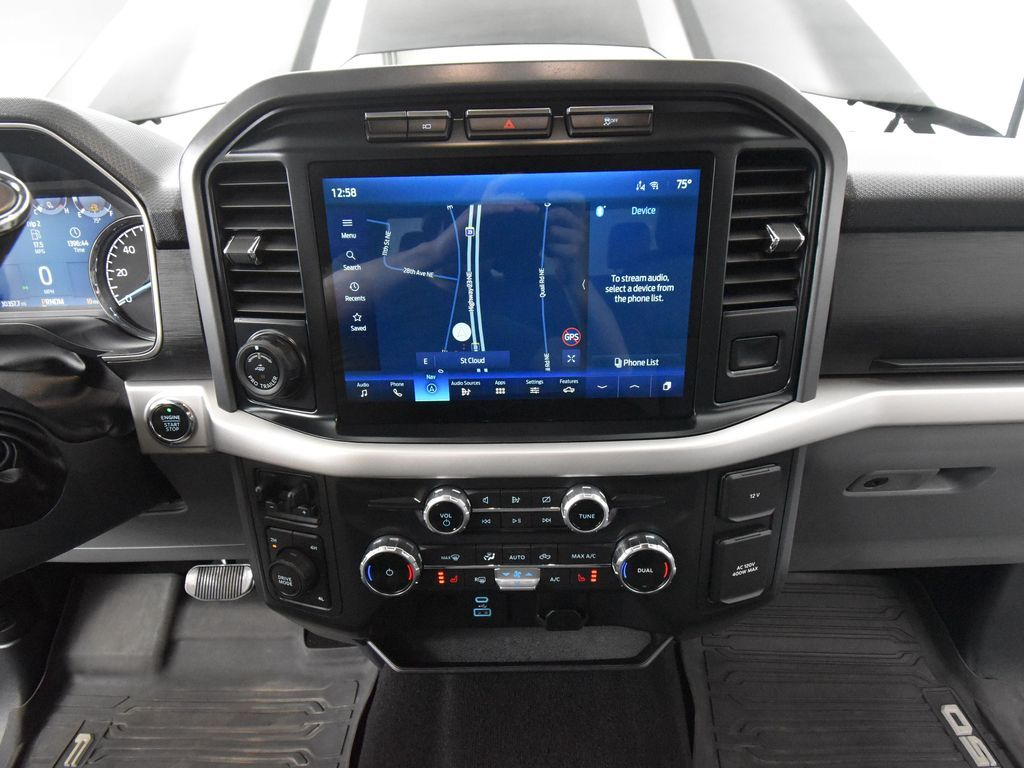 2022 Ford F-150 XLT photo 25