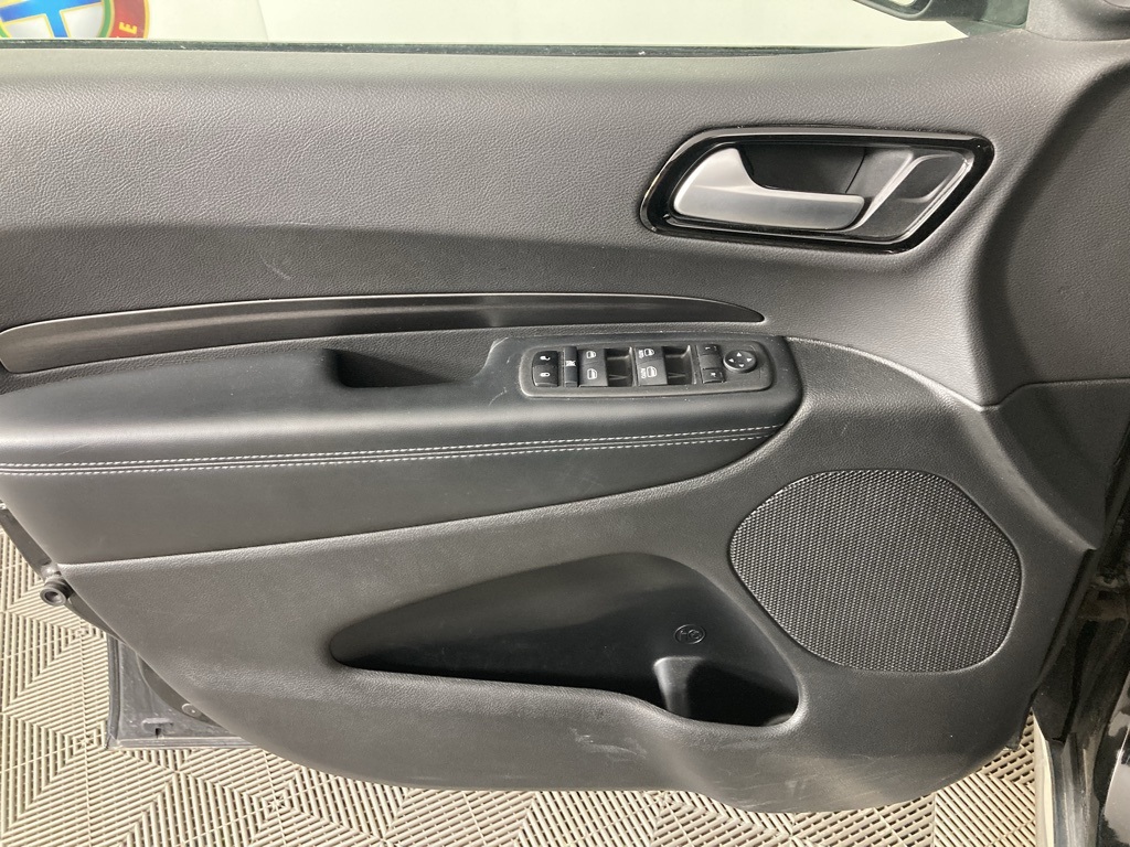 2024 Dodge Durango SXT photo 2
