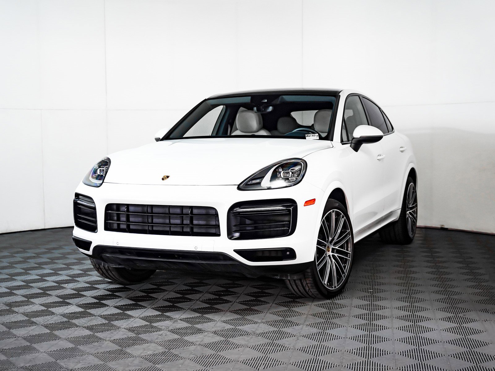 2023 Porsche Cayenne Coup Platinum Edition