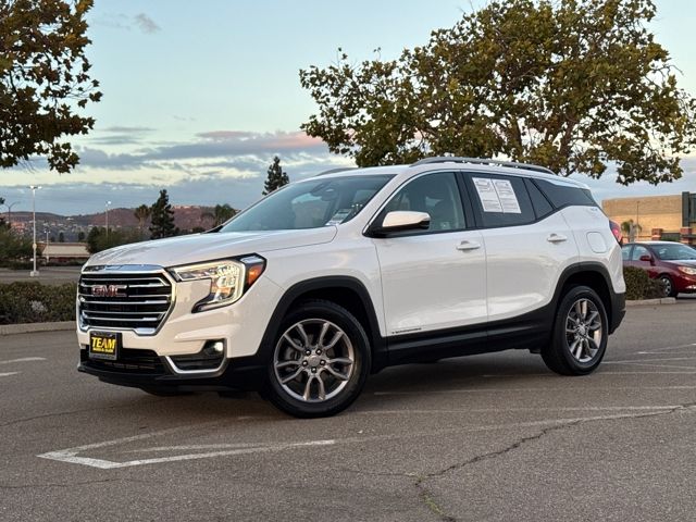 2024 Gmc Terrain SLT photo 2