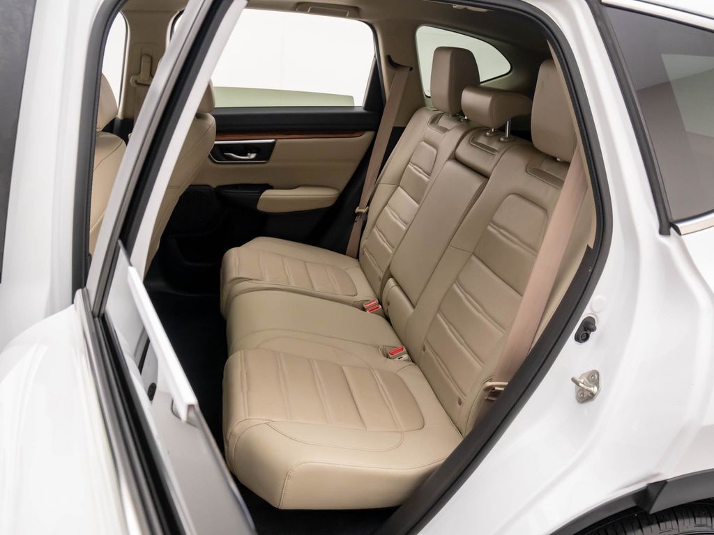 2019 Honda CR-V Touring photo 12