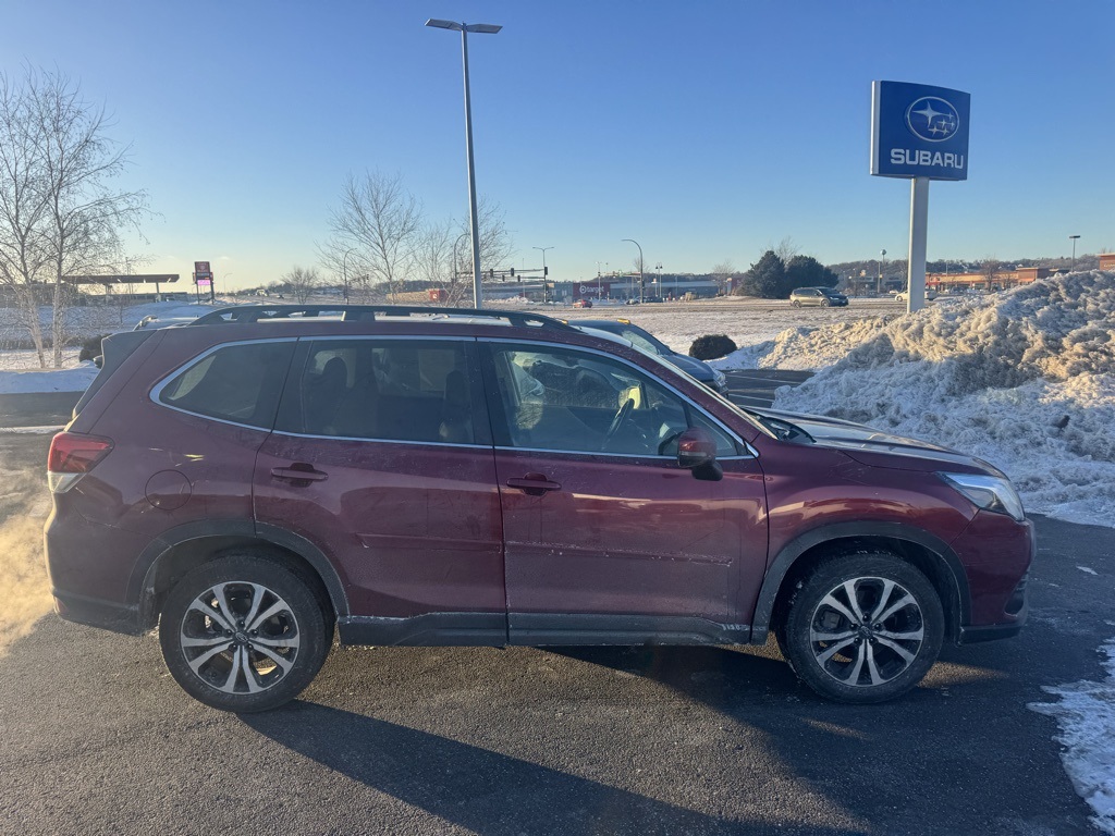 Used 2019 Subaru Forester Limited with VIN JF2SKAUC9KH497486 for sale in Rochester, Minnesota