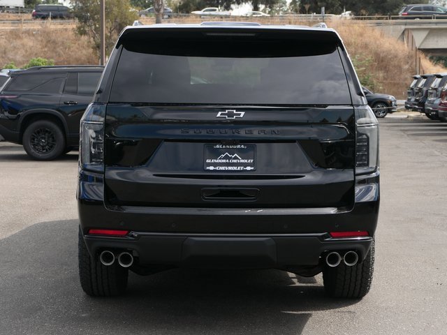 2026 Chevrolet Suburban Z71 photo 4