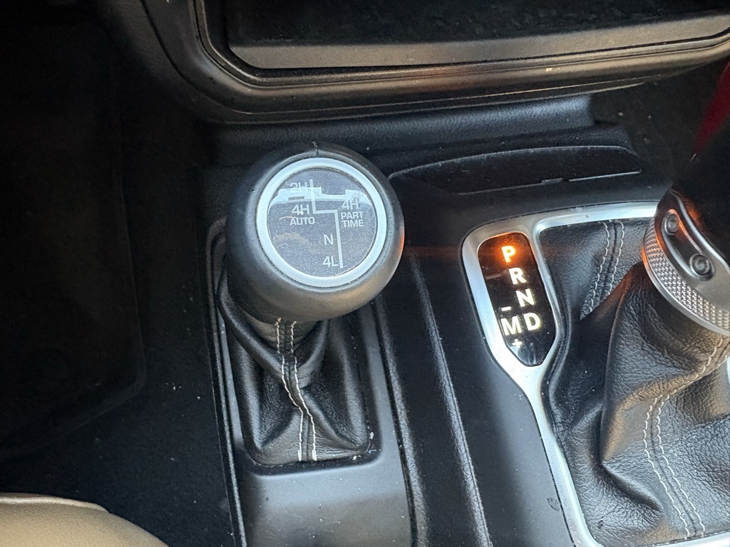 2021 Jeep Wrangler Unlimited Sahara 4xe photo 22