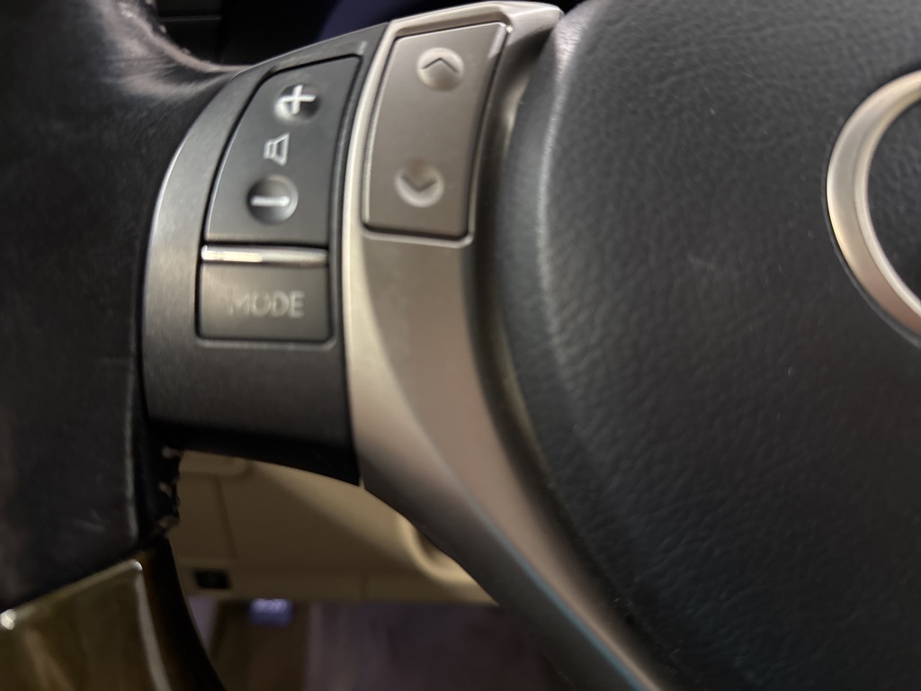 2015 Lexus ES 350 photo 22