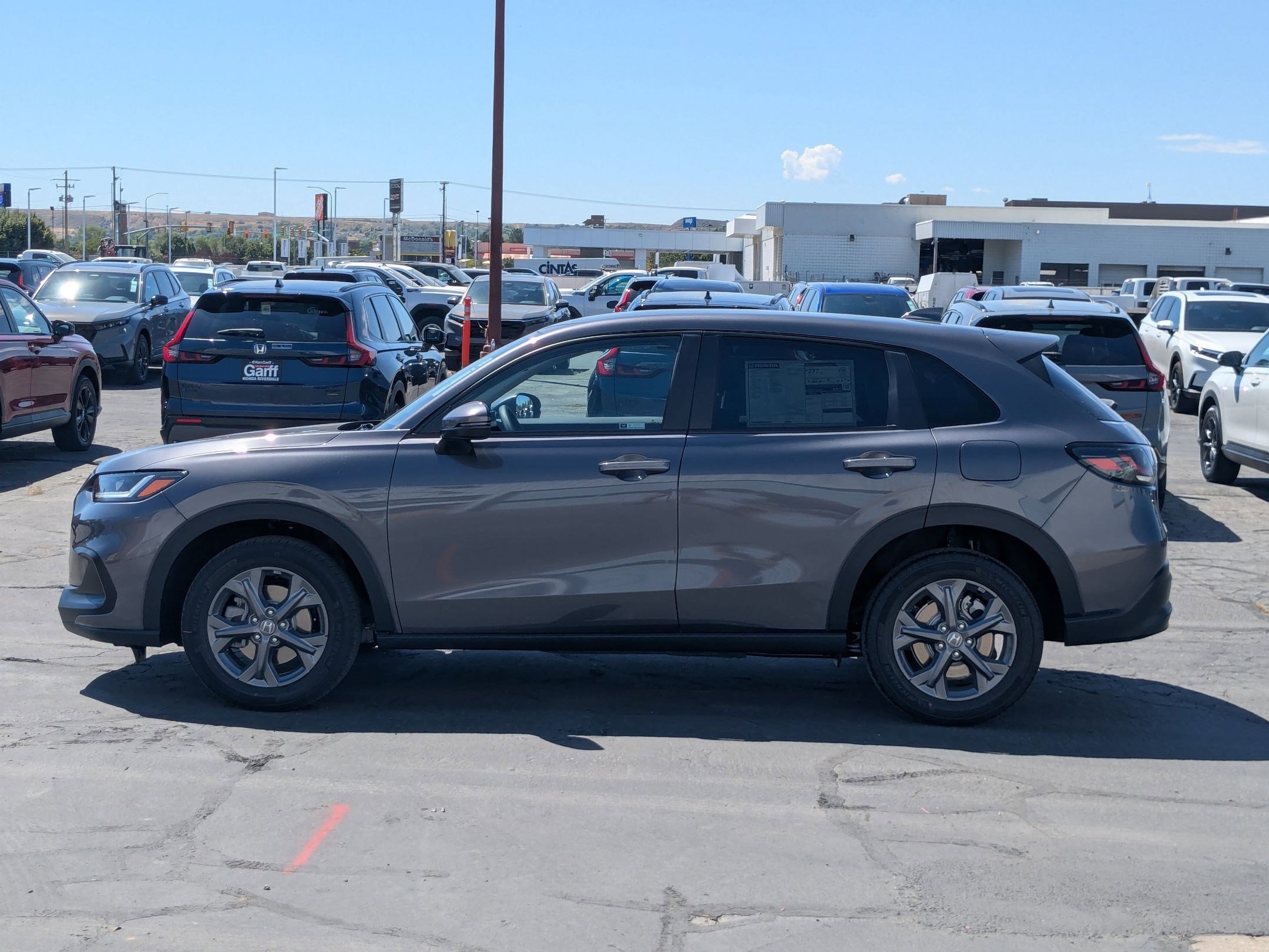 2026 Honda HR-V LX photo 5