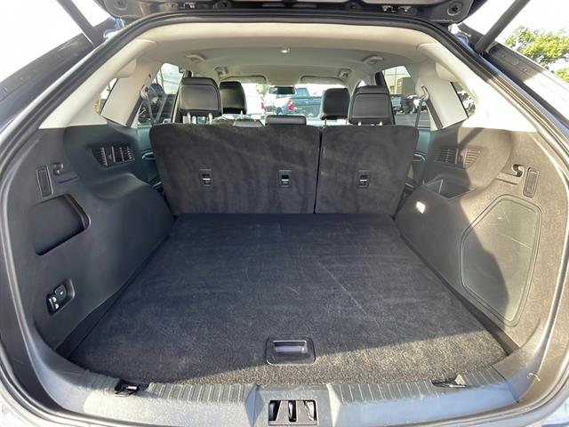 2024 Ford Edge Titanium photo 12