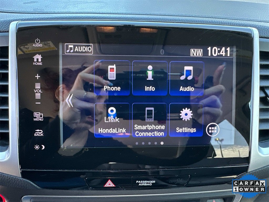 2017 Honda Pilot EX-L photo 19